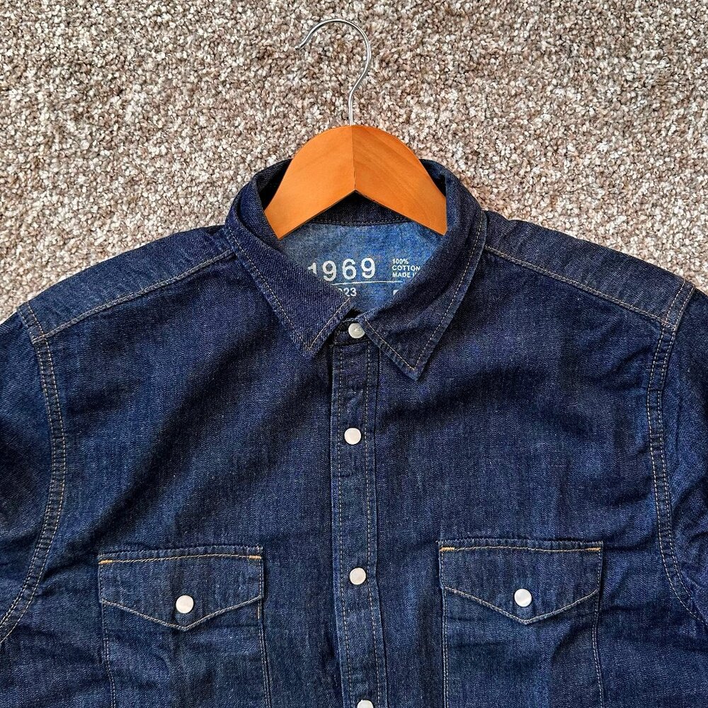 Gap Western Denim Shirt. Size M.